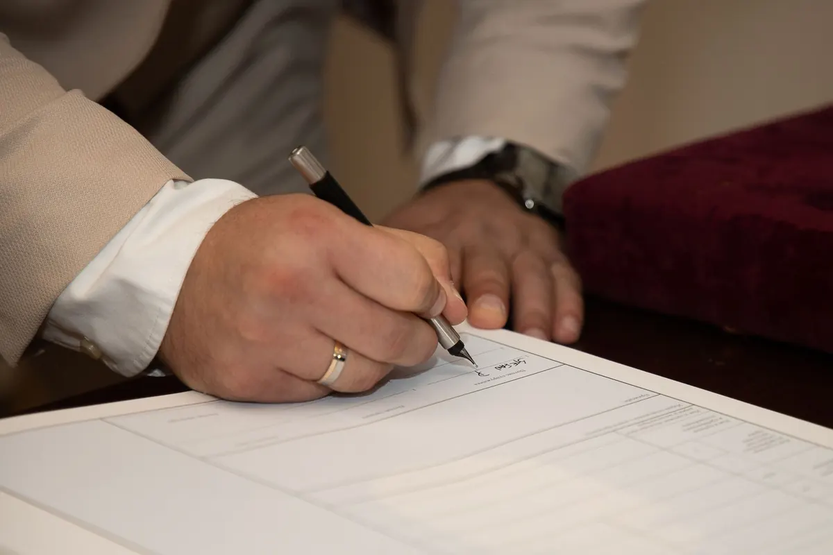Can You Quote Song Lyrics? A UK Copyright Guide for Writers and Bloggers