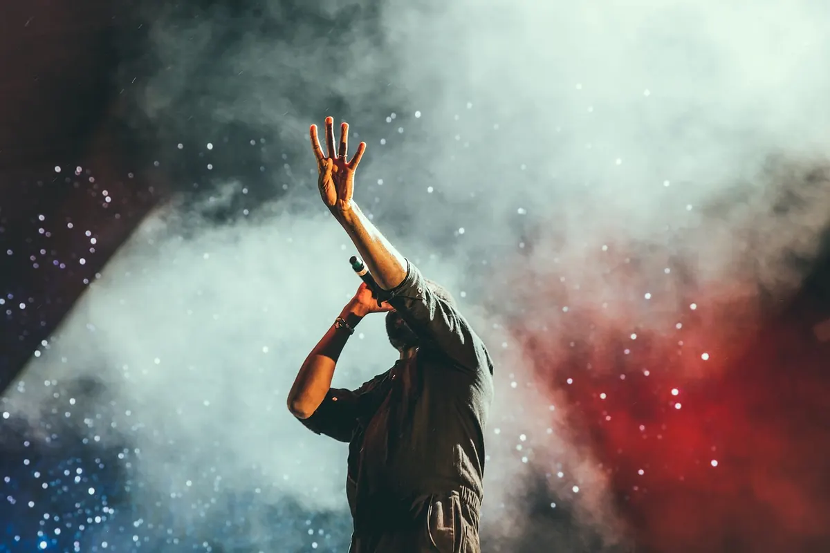 Open Mic Nights for Lyricists: A Beginner's Guide to Reading Your Words in the UK